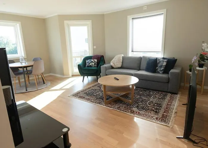 Διαμέρισμα Cozy And New In -hill